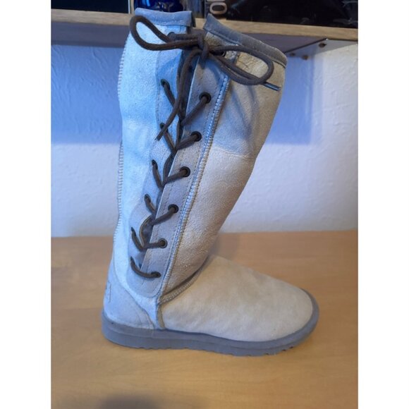 Jumbo UGG Australia Tall Lace Boots Sz 7-8 - Picture 1 of 7